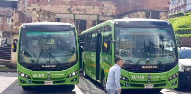 La Rolita estrena buses eléctricos en San Cristóbal